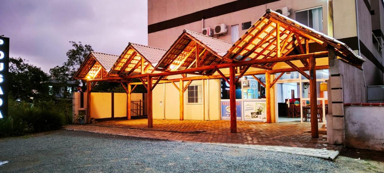 Do Parque Pousada Penha  Exterior foto